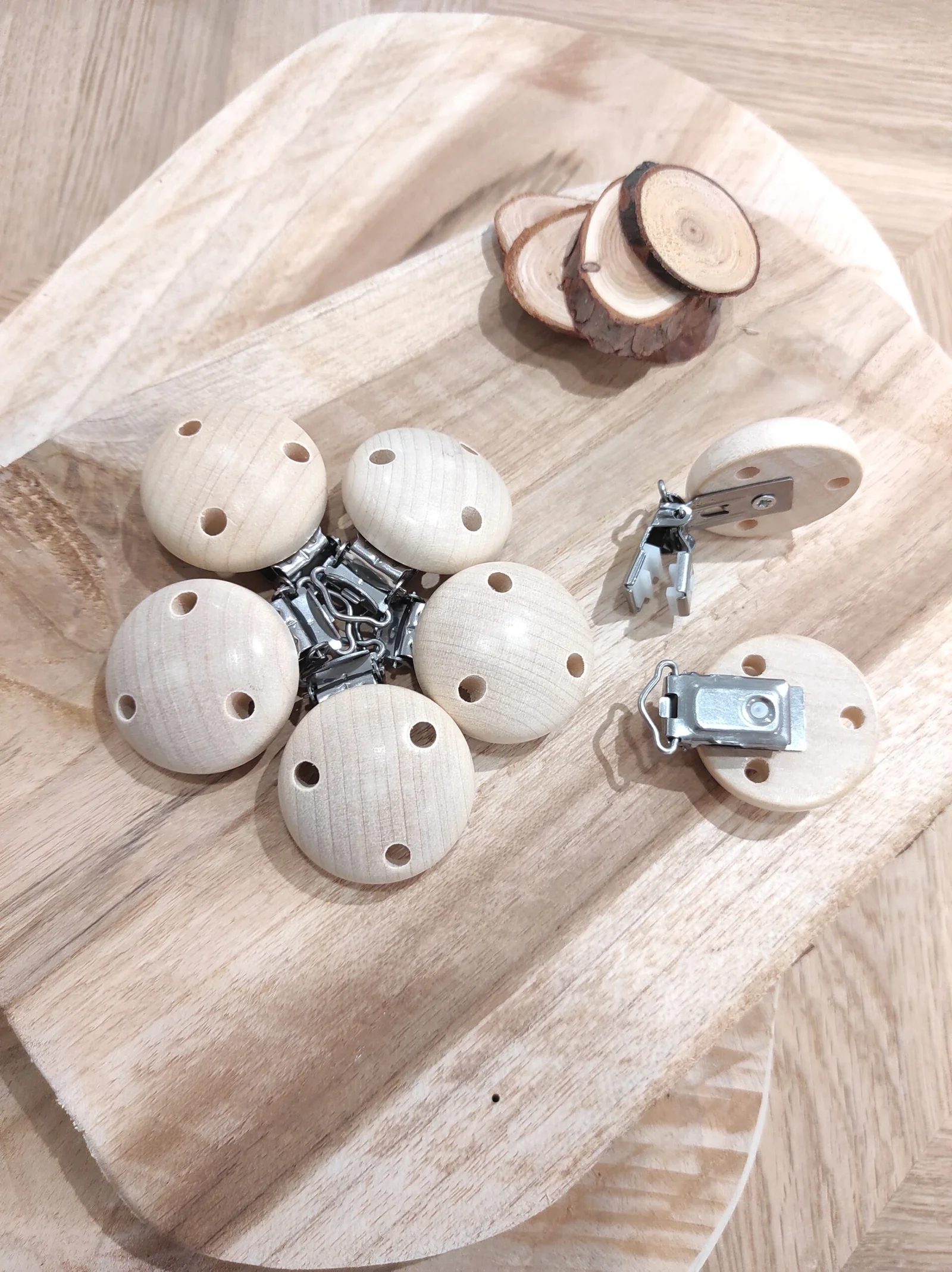 Clip en bois Ø 35 mm lot de 10 – Fixation fiable pour attache-tétine – Image 3