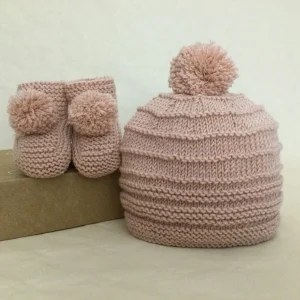 Coffret Bonnet et chaussons POMPON – Rose