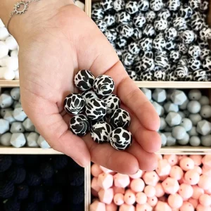 Lot de 10 perles tachetée – existe en plusieurs formes