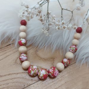 Collier allaitement en bois et silicone alimentaire