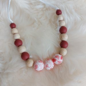 Collier allaitement en bois et silicone alimentaire