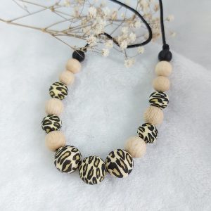 Collier allaitement en bois et silicone alimentaire