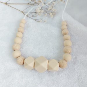 Collier allaitement en bois et silicone alimentaire