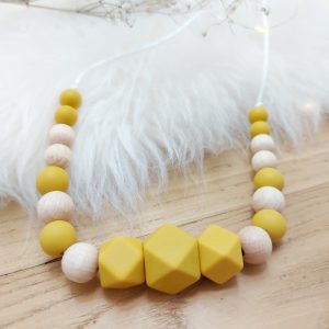 Collier allaitement en bois et silicone alimentaire